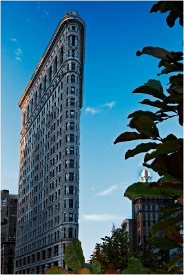 Flatiron building in new york city.